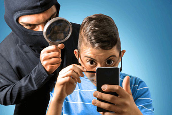 پژوهشی جالب روی کسانی که از شبکه های اجتماعی بیش از ۶ ساعت در روز استفاده میکنند