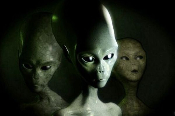 این ربات قادر به صحبت با فرا زمینی ها هست! | زبانی جدید برای ارتباط با آنها