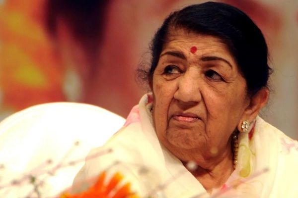 به بهانه درگذشت لتا منگشکار خواننده هندی، الهه موسیقی هند