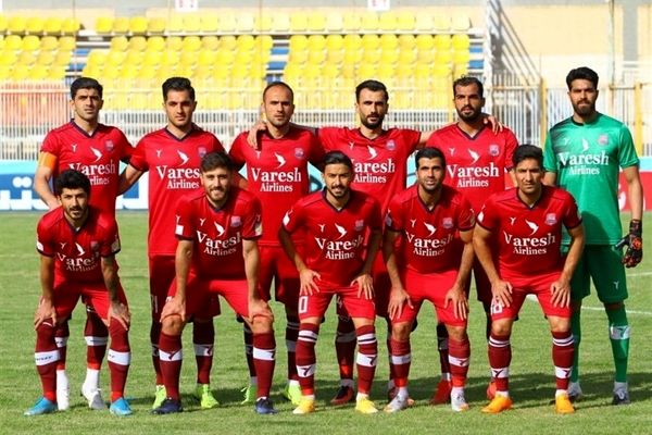 تشویق تیم نساجی مازندران در مراسم صبحگاهی یک مدرسه دخترانه+ویدئو 
