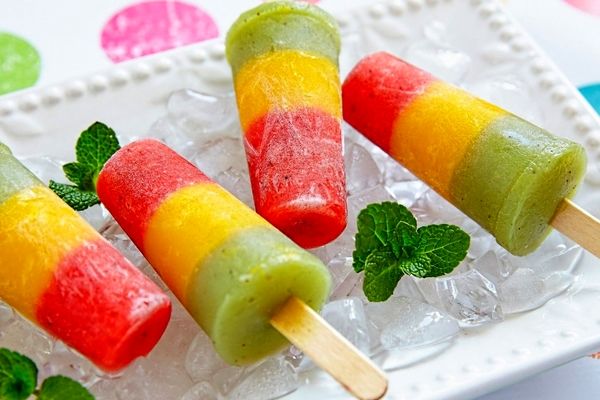 یخمک‌های مدرسه‌های قدیم رو یادت میاد؟ | برای یادآوری این خاطرات یکبار برای همیشه روش درست کردن یخمک خانگی رو یاد بگیر! | اینطوری همیشه خاطراتت زنده میشه + ویدئو