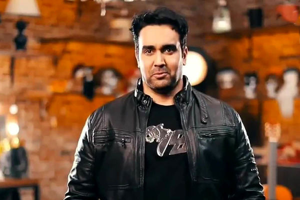 عکس لو رفته از خواهر پوریا پورسرخ | خانم دکتر جذاب تر از برادرش پوریا پور سرخ