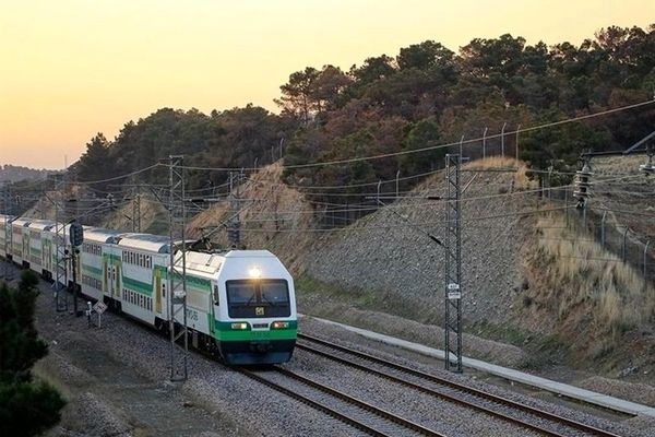 قطار های تندرو خط 5 مترو تهران حذف می‌شوند | دلیل حذف قطار های تندرو چیست؟