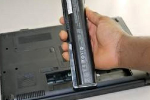 باتری‌های خراب لپ‌تاپ را دور نیندازید! | باتری لپ‌تاپ را با این راهکارها دوباره احیا کنید 