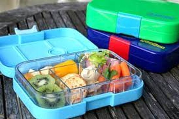 منوی لاکچری یک مدرسه همه را متعجب کرد | این منوی یک رستوران لاکچری است یا مدرسه ؟ 