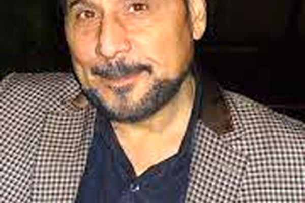 عکس جوونیای عمو قناد! | چقدر خوشتیپ بوده!