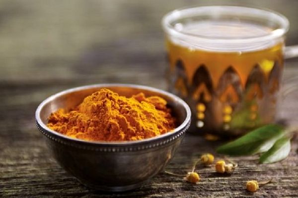 این افراد لب به زردچوبه نزنند | عوارض و خطرات جدی زردچوبه 