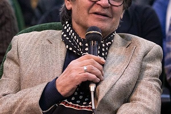 همسر جوان رضا رویگری با تیپ هالیوودی و چهره ی مدلینگی در کنار همسرش