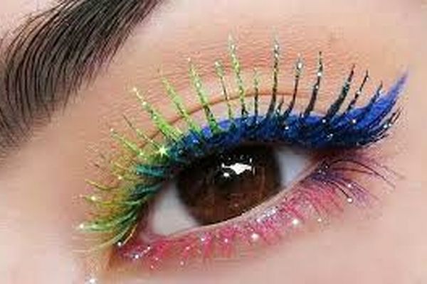 راهکار های استفاده دوباره از ریمل خشک شده | ریمل خشک شد را احیا کنید 