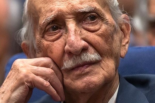 زنان پر آوازه داریوش اسد زاده | یکی از زنان این بازیگر شاهزاده بود!