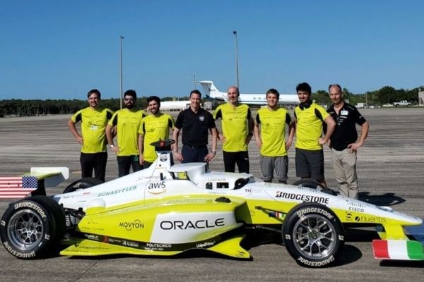 خودروی برقی و رباتیک PoliMOVE رکورد سرعت جهان را شکست!+ویدئو 