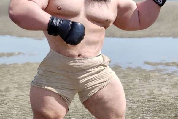 کل کل هالک ایرانی این بار با رقیب قزاقستانی +ویدیو 