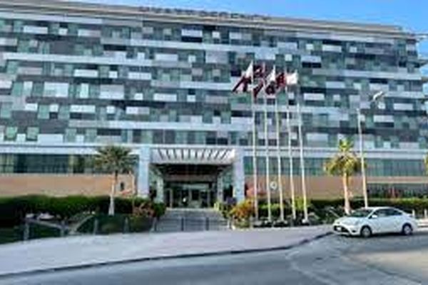 یکی از مجلل‌ترین هتل‌های ترانزیت فرودگاهی جهان را ببینید | شاهکار ساخت بشر