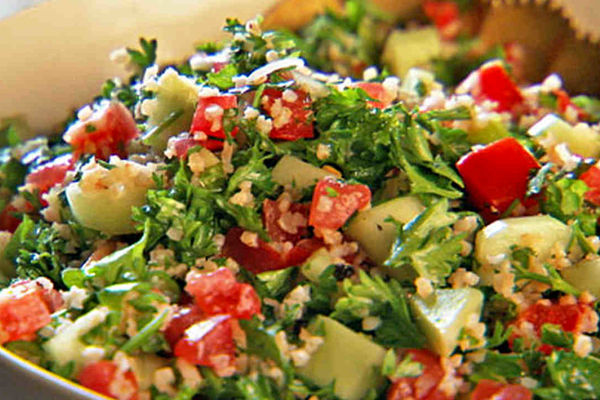 طرز تهیه سالاد بلغور | این سالاد مقوی و گیاهی 