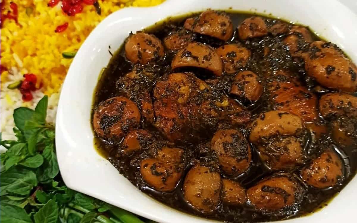 طرز تهیه خورشت قارچ | این خورشت و میتونی برای ناهار با هر گوشتی که باب میلته درست کنی