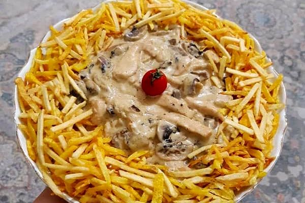طرز تهیه ی یک غذای سه سوته | چیکن استراگانوف لذیذ و محبوب