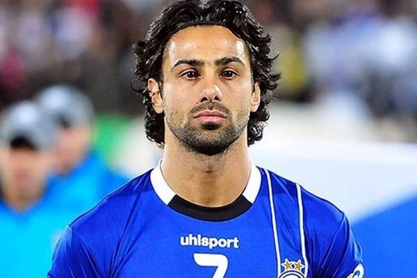 فرهاد مجیدی ،برادرش را بخشید |برادر پر حاشیه این روزهای استقلال توسط فرهاد بخشیده شد 