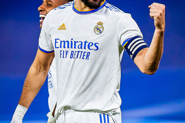 افطار کردن بنزما تنها ۱۳ دقیقه قبل از آغاز بازی