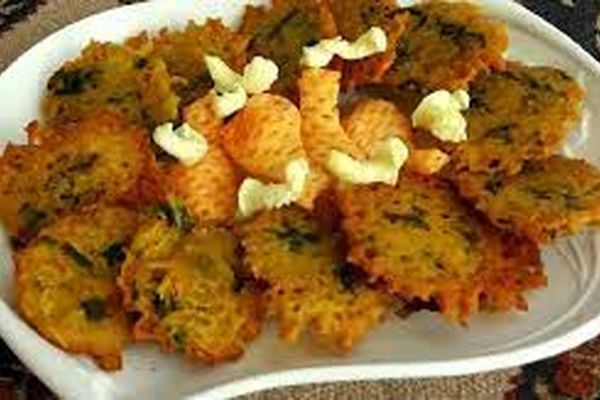 طرز تهیه پاکوره سیب زمینی | این غذای جذاب هندی و از دست ندین و امتحان کنید 