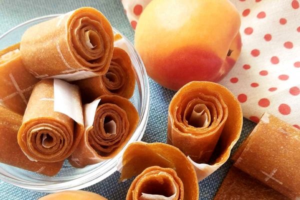 میدونستی میشه با همه‌ی میوه‌ها لواشک درست کرد؟! | یکبار برای همیشه طرز تهیه‌ لواشک مخلوط رو یاد بگیر تا همه ازت دستور تهیه‌اش رو بخوان + ویدئو