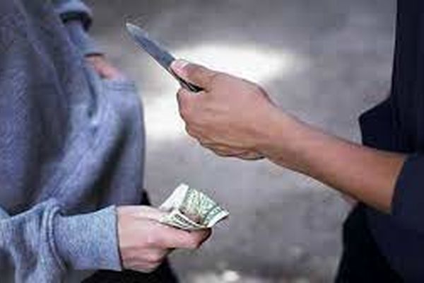 دوربین مخفی خفت گیری | ترس و وحشت مردم از صحنه سازی خفت گیری