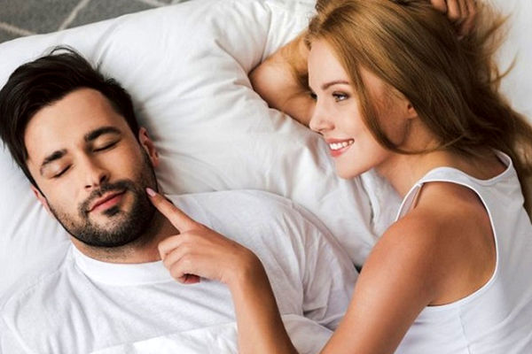 روغن زیتون در رابطه جنسی | آیا استفاده از روغن زیتون به عنوان روان کننده بی خطر است؟