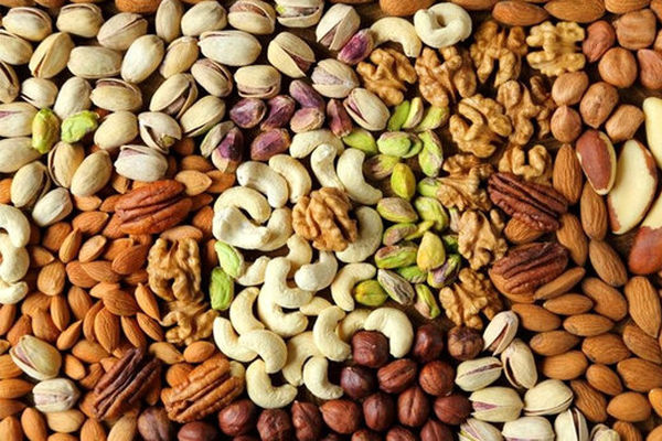 قیمت آجیل شب عید | هر کیلو آجیل چقدر برای خانواده ها در می آید ؟