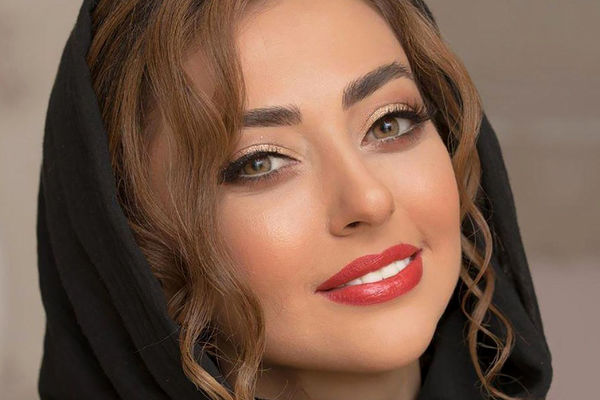 عکس دیده نشده از برادران کوچک نفیسه روشن | شباهت عجیب خانم روشن به برادرش