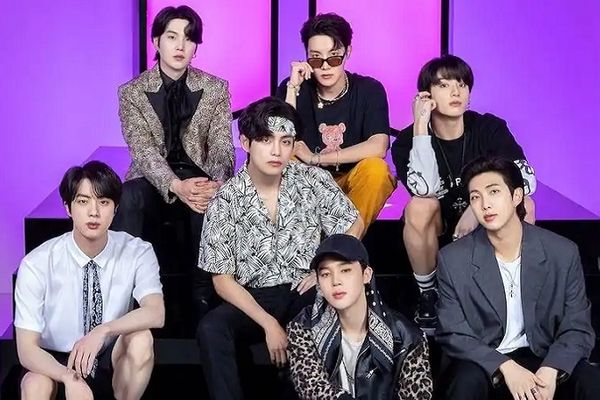 چه کسی بهترین خواننده گروه BTS است؟ | همه چیز در مورد BTS