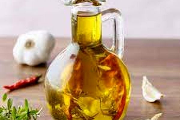 طرز تهیه روغن سیر و پولبییر | یه روغن متفاوت و معطر در خانه درست کن