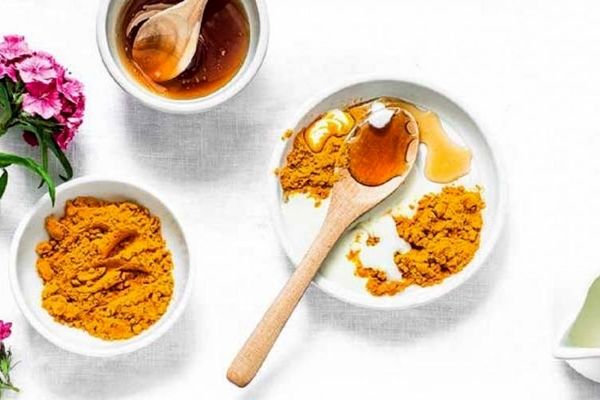 با مصرف این ترکیب معجزه آسا بدن خود را ایمن کنید | ترکیب معجزه آسای ماست و زردچوبه 