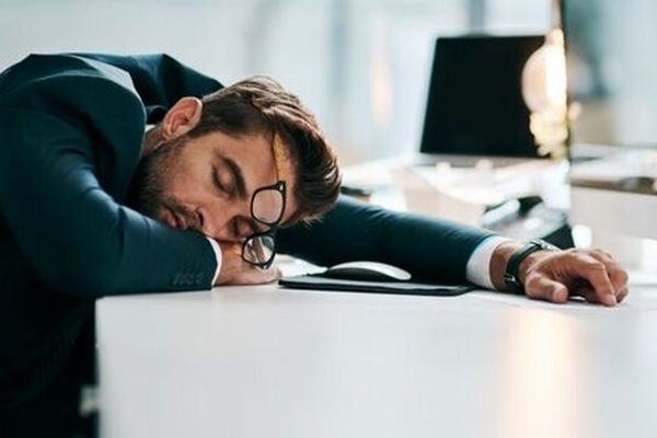 عامل اصلی برای اینکه بعد از خواب سرحال نیستیم کشف شد!