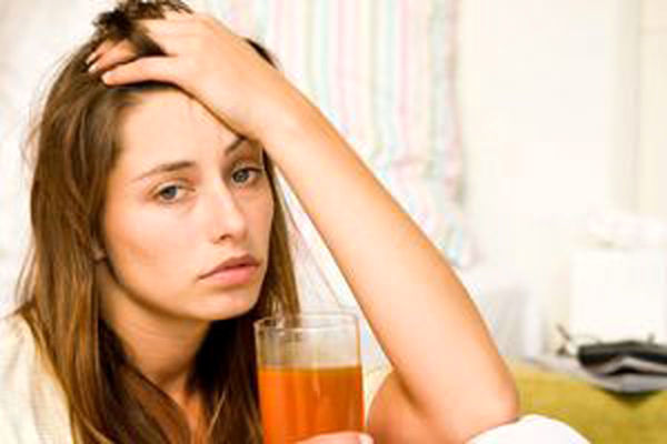 دلایل افتادگی و شل شدگی سینه | راه های جلوگیری از شل شدگی سینه