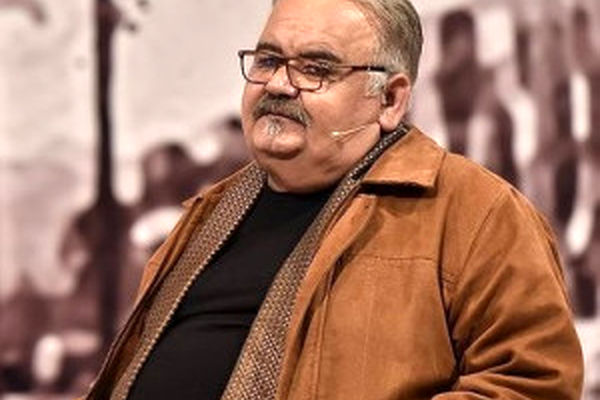 فیلم جگرسوز از وضعیت وخیم اکبر عبدی | آقای بازیگر با این شرایط هم ترکی می‌رقصه +ویدئو