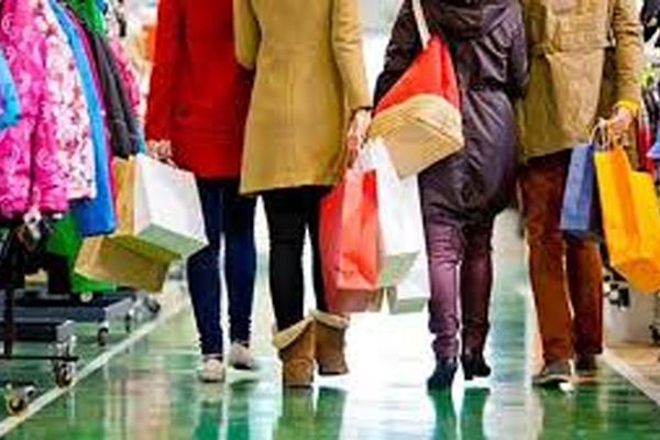 میدونستی مدل لباس پوشیدن هم تو نشون دادن قدت تاثیر داره؟ | لباساتو مناسب انتخاب کن تا قدتو اونطوری که میخوای نشون بدی