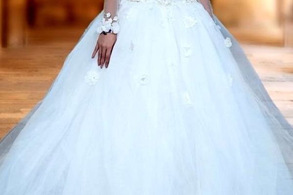 عکسایی زیبا از خوشحالی  والدین برای دیدن فرزندانشان در لباس عروس