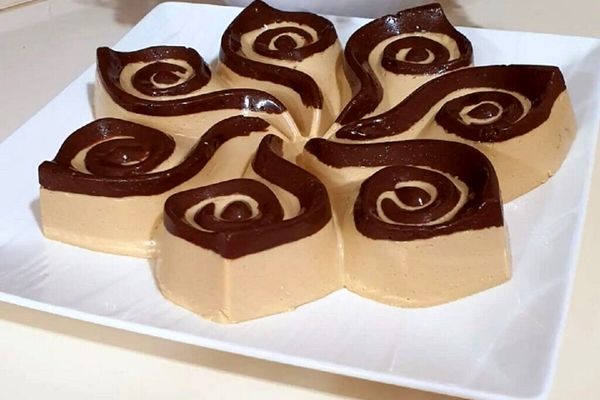 طرز تهیه دسر فوری و سه سوت | طرز تهیه کرم بیسکوییت، یک دسر فوری و بی‌نظیر