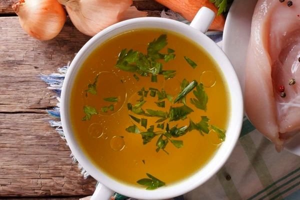 طرز تهیه عصاره پر خاصیت چاشنی غذا | با این چاشنی غذاتو مقوی تر کن