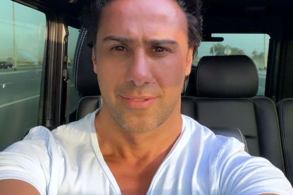 لو رفتن شغل دوم فرهاد مجیدی | آقای مجیدی دقیقا چه کارهایی انجام میدهد 