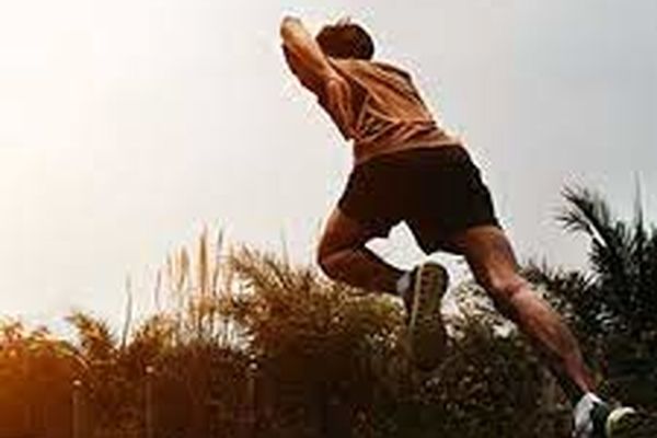 ویدیویی بسیار زیبا و لذت بخش از دونده های کنیایی در غروب آفتاب+ فیلم