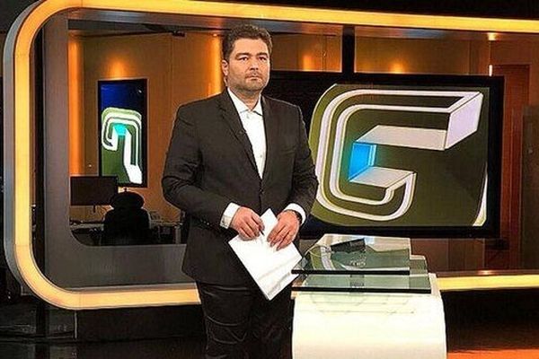 مجری مشهور تلویزیون از تلویزیون رفت | ماجرا از چه قرار است 