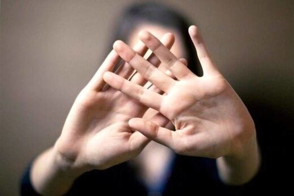 گروگانگیری دختر توسط پدر | دختر ۱۳ ساله در دستان مرد شیشه ای 