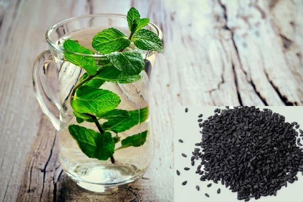 دمنوش معجزه آسا نعنا و بارهنگ برای از بین بردن بوی دهان | با دو قلم بوی بد دهانتو برای همیشه از بین ببر 