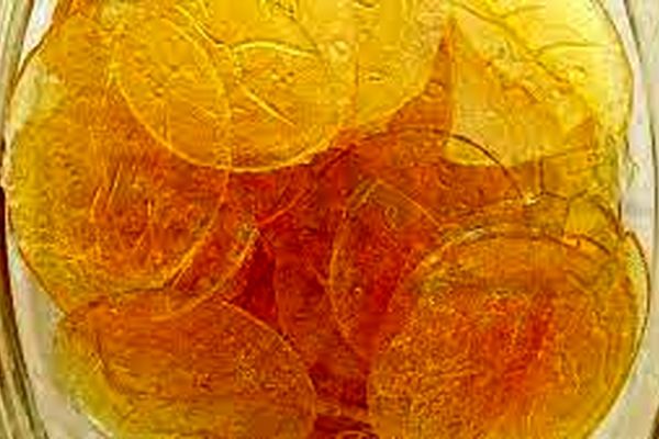 سوغات خوشمزه اصفهان رو خودت به راحتی درست کن | طرز تهیه پولکی خانگی