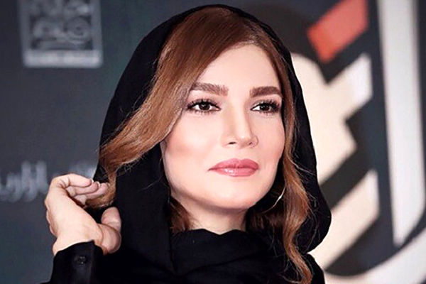 عکس لو رفته از متین ستوده در باغ لاکچری | خانم بازیگر با لباس چسبانش 