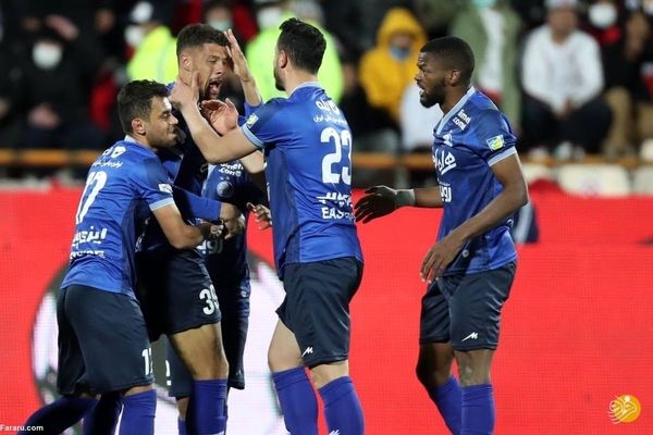 اولین گلزن خارجی دربی از استقلال جدا شد 