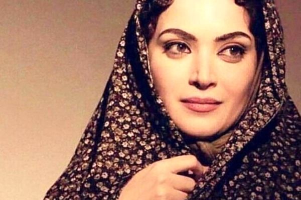 کیف میلیونی بهنوش طباطبایی خبر ساز شد | کیف برند خانم بازیگر توجه همه را به خود جلب کرد