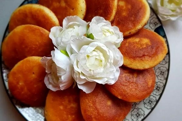 از این به بعد کیک رو با قاشق درست کن بدون نیاز به فر فقط با ماهیتابه! | طرز تهیه کیک قاشقی مجلسی + ویدئو