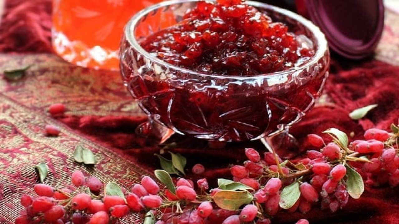 طرز تهیه «ترشی زرشک» خشک و تازه