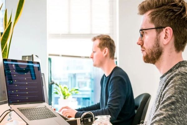 مهارت‌های قابل انتقال چه مهارت‌هایی هستند و چگونه آن‌ها را در رزومه‌ی خود ذکر کنیم؟